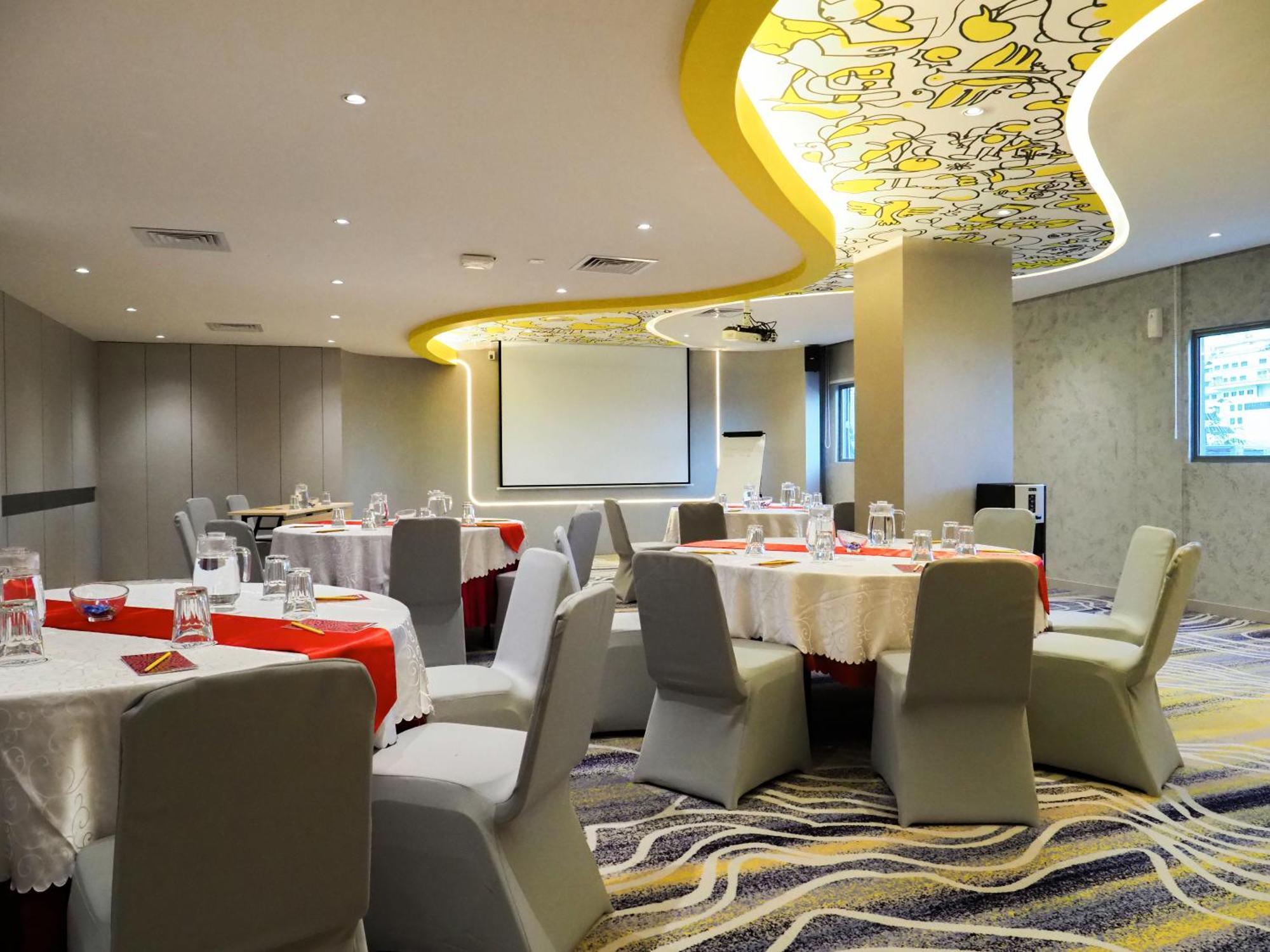 Yello Hotel Harbour Bay Наґойя Екстер'єр фото